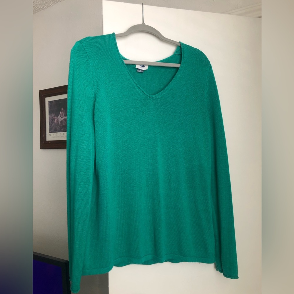 Green long sleeved Old Navy shirt